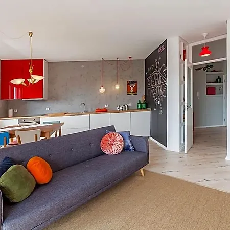 Отель Spacious And Bright Ap Ii 4*
